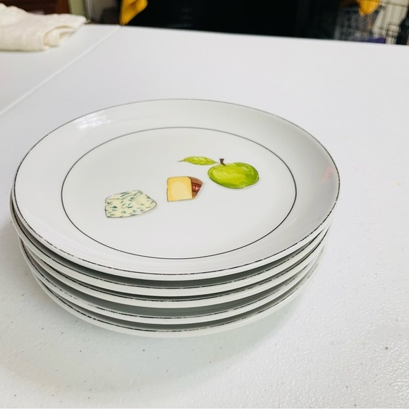 Crate & Barrel appetizer plates by Nancy Green Fruit Fromage sold as set of 5 - Picture 2 of 9